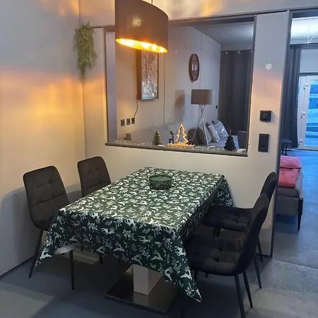 Moderne Neubau-Ferienwohnung Mit Terrasse & Parkplatz Nahe Seefeld 瑞斯·贝·泽费尔德