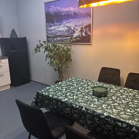 Moderne Neubau-Ferienwohnung Mit Terrasse & Parkplatz Nahe Seefeld