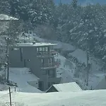 Moderne Neubau-ferienwohnung Mit Terrasse & Parkplatz Nahe Seefeld