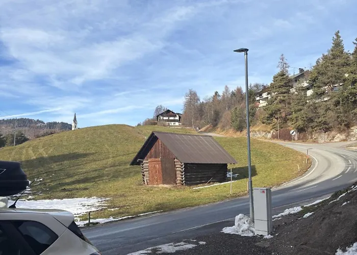 Moderne Neubau-Ferienwohnung Mit Terrasse & Parkplatz Nahe Seefeld *